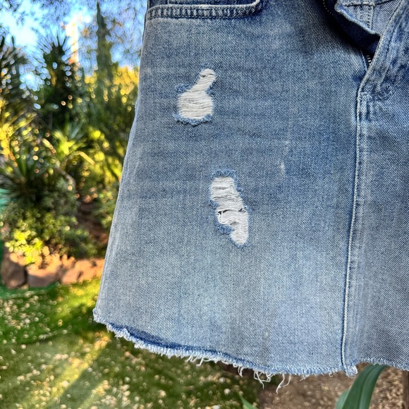 Zara Distressed Denim Skirt - Picture 5 of 7